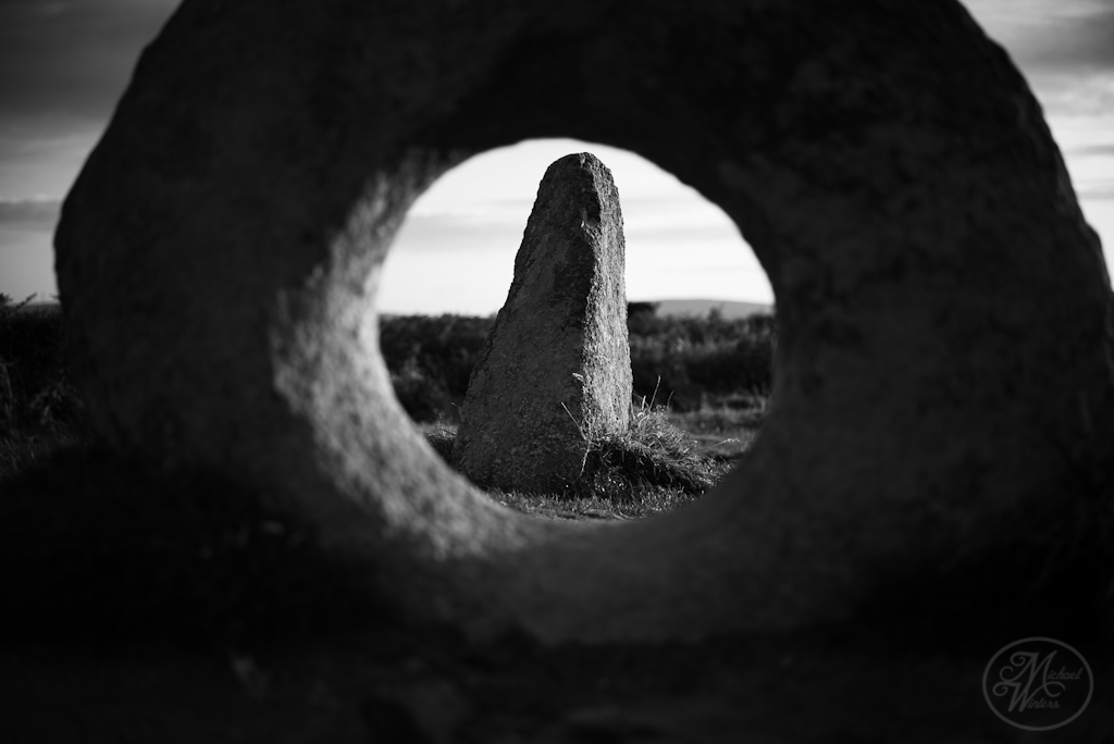 MykeWinters's tweet photo. #MenAnTol #StandingStones #Penwith #AncientPenwith #Cornwall #AncientCornwall #Kernow #Cornish #bnw #bnwphotography #bnw_mania #bnw_stories #blackandwhite #blackandwhitephoto #blackandwhitetwitter #blackandwhitephotography #History #HistoryMatters #HeritageFoundation #ancient https://t.co/cP6DL26FLB