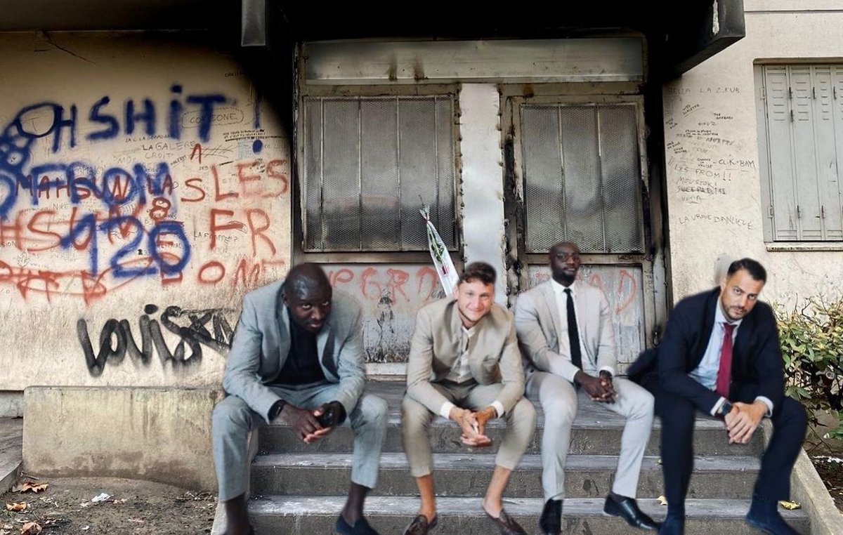 🚨🇨🇵 FLASH - Les députés LFI ouvrent un point de deal en face de l'Assemblée Nationale. #DirectAN