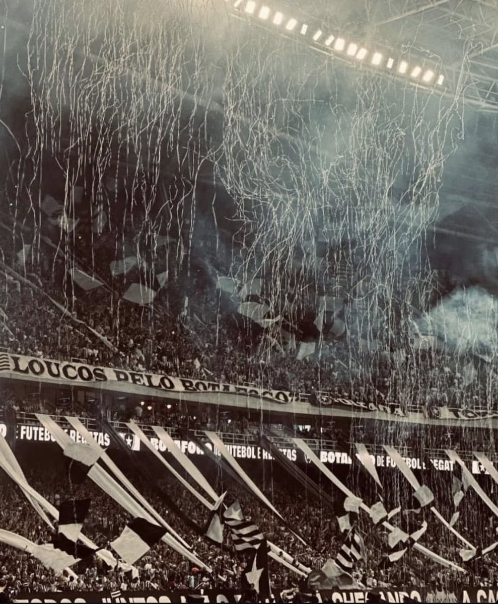 rafamoraes29_'s tweet photo. Apaixonado nessa foto. Parece que foi tirada nos anos 60. https://t.co/8SPsPT3cMx