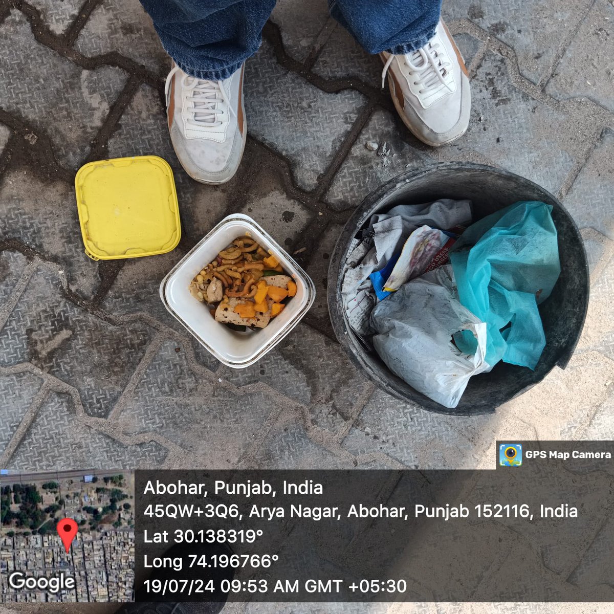 aboharchokho's tweet photo. Door to Door Source Segregation at Sidhu Nagri and Arya Nagar Residential Area at Daily Basis.  #insta #facebookreel #solidwastemanagement #swm #ulbcode800214 #ulbabohar#MunicipalCorporation #Sewerage https://t.co/85eKF6aCxR