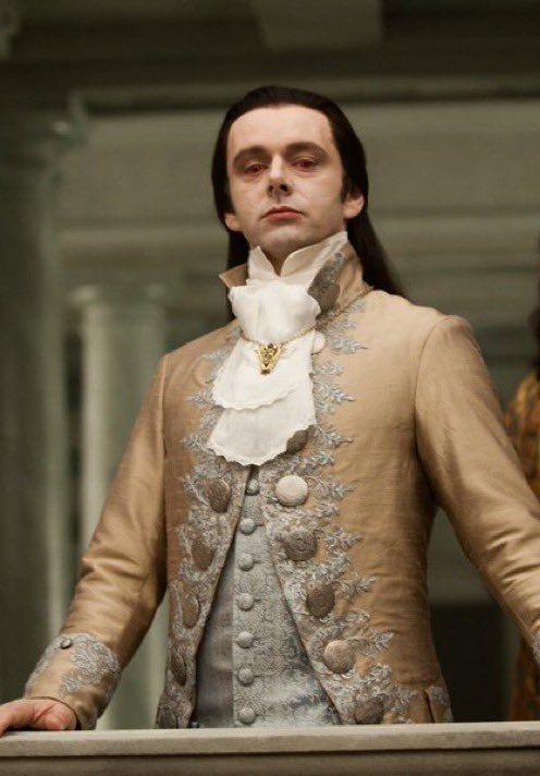 AnaLuisaArias's tweet image. Los que tenemos Apple mirando a los usuarios de Microsoft