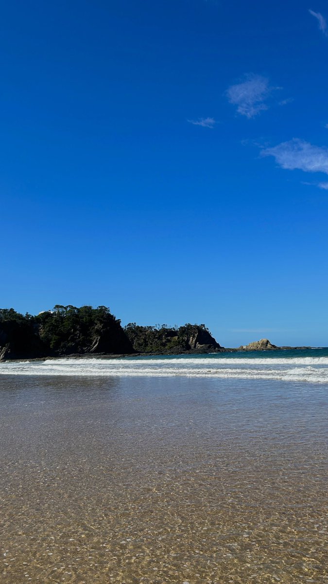 There is no such thing as winter in Australia 🐋🐚🌊☀️