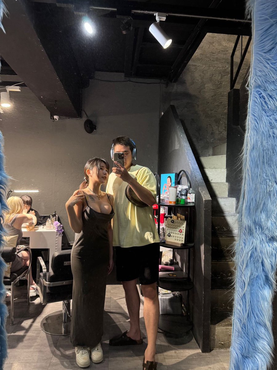 xinyimark : 趕場好久不見❤️ 甜美系炸奶妹@salvatore950822 • TwiCopy