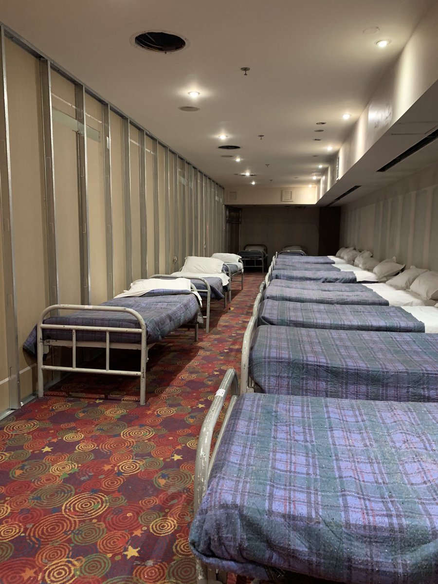 MailenSanchez5's tweet photo. Nuevo Refugio para personas en situación de calle en un espacio cedido por el Hotel Huentala. Pueden ir hombres de 50 a 65 años y hay cupo de hasta 40 personas. Les dan cena, desayuno y pueden ducharse. @LVDiez https://t.co/zXm0nCjTOD