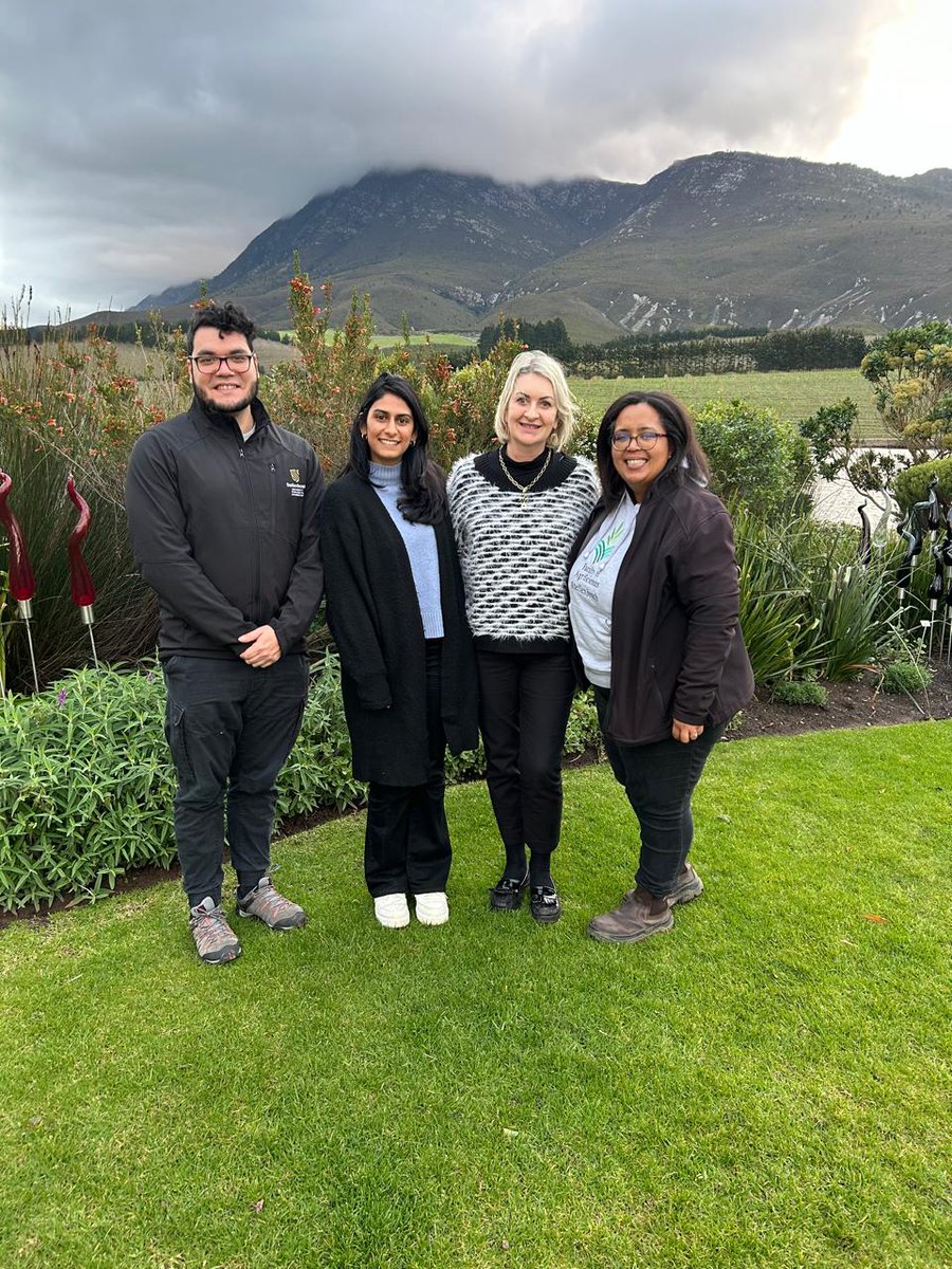 creationwines's tweet photo. Lovely visitors! 🥂💫Professor Gaston Gutierrez Gambo from Chile, here on a  research visit and @Vinemonster83 from @StellenboschUni!  🌱✨

#lovecreationwines #creationinnovation #winescience #oenologie #winemaking #winegrower #wineforgood #friyay #research https://t.co/BrctMEeb6o