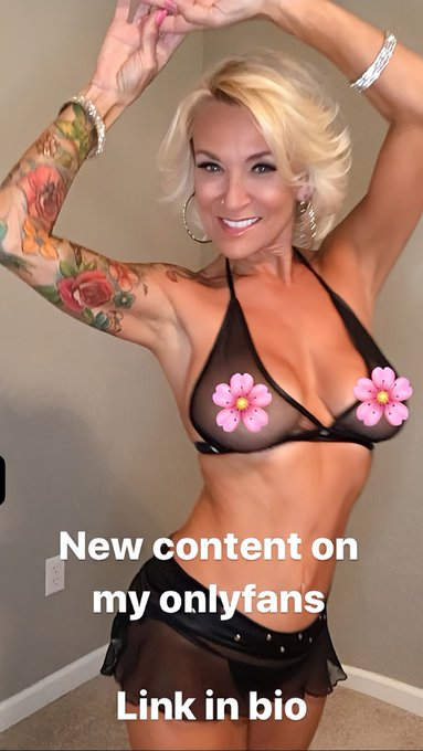 Well who’s up for some fun today ? https://t.co/ZV1XO1NORt