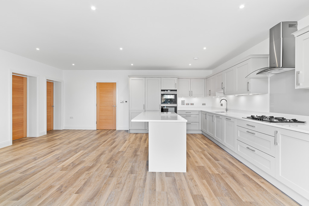 eastonsproperty's tweet photo. Coronation Villas in Tadworth is almost complete! This stunning 4-bedroom semi-detached house is one of just three new builds. Its spacious and stylish interiors are ideal for family living. Contact us at newhomes@eastons.co.uk for a chance to tour the site. #familyhome #tadworth https://t.co/PqreM64Xzr