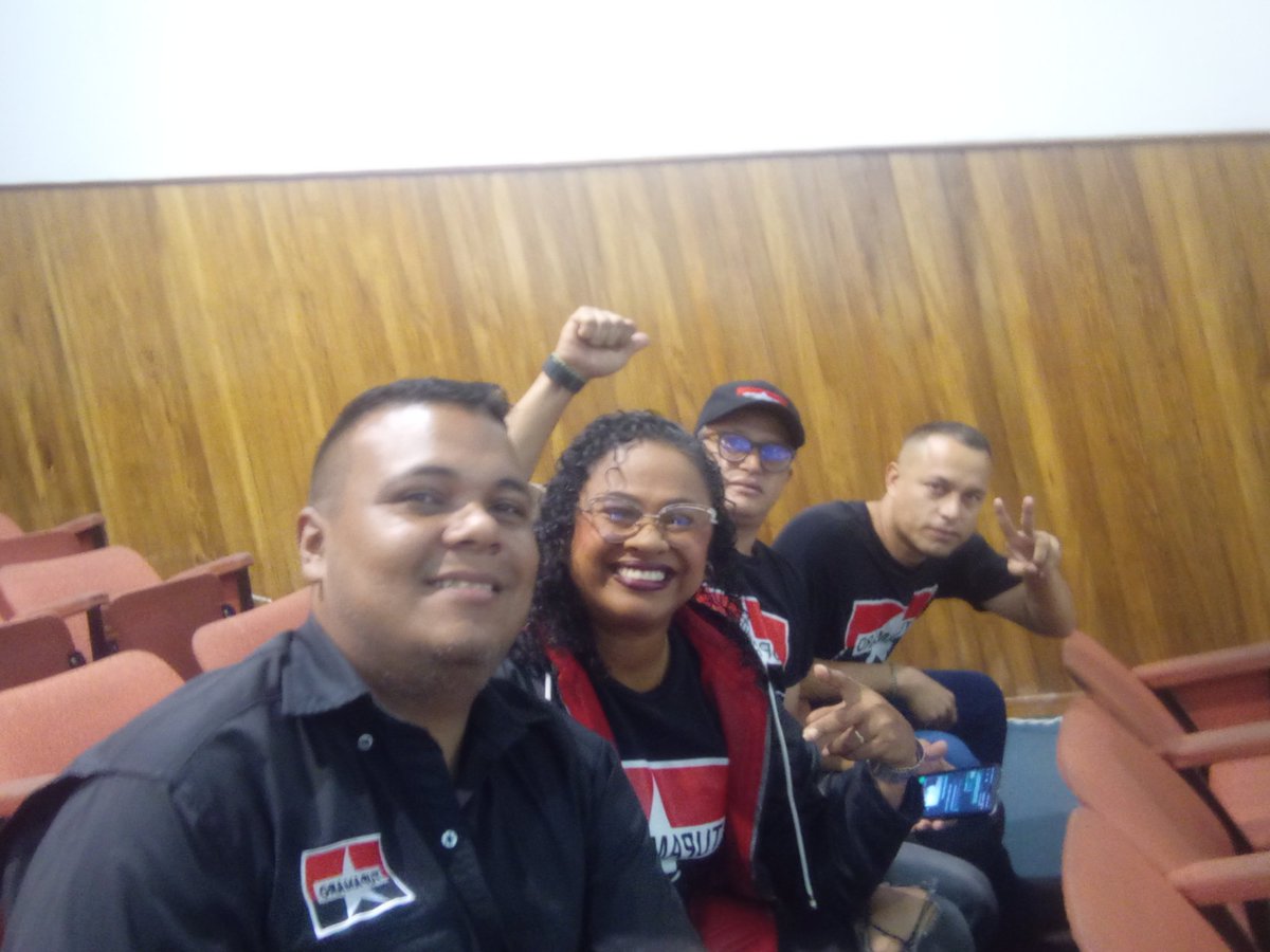 En su edición N° 100 del programa HABLAME GERARDO desde nuestro Movimiento Revolucionario TUPAMARO queremos saludar y felicitar al Gobernador <a href="/Gerardo4fPsuv/">Gerardo Márquez</a> por la batalla en esta trinchera Comunicacional

Ante la guerra mediática, Comunicación Popular 🔴⚫ 

#PuebloVictorioso