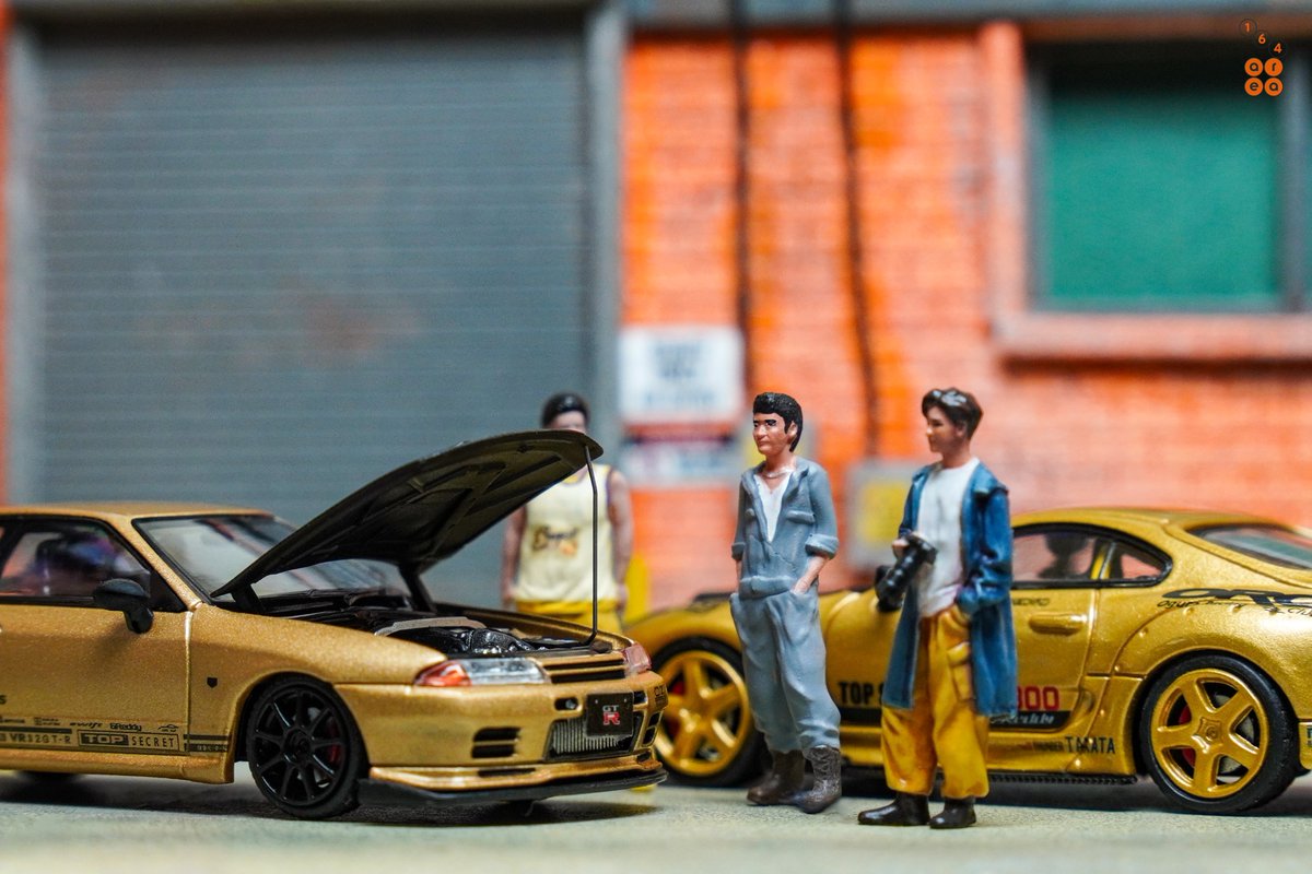area1_64's tweet photo. Gold investors🕴🏻🕴️🕴🏽
�� · ·
#facalhorizon #nissan #skyline #gtr #r32 #vr32
#timemicro #toyota #supra #a80 #jza80 #mk4 #supramk4  
#topsecret #topsecretjapan #smokynagata #トップシークレット 
#blueganodiorama 
#164diecast #164scale #164figure 
#AREA164 https://t.co/1t9evnx5M9