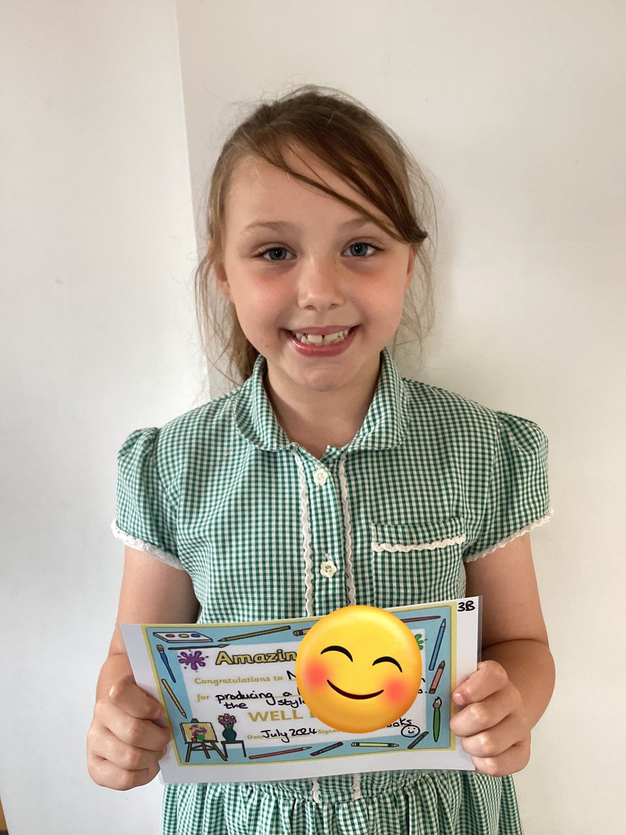 SMA_Reception's tweet photo. This terms amazing artists 🎨@StMargarets_ #SMAart The children have all completed fantastic artwork this year and I am extremely proud 🎨 https://t.co/2iKbUEzdvi