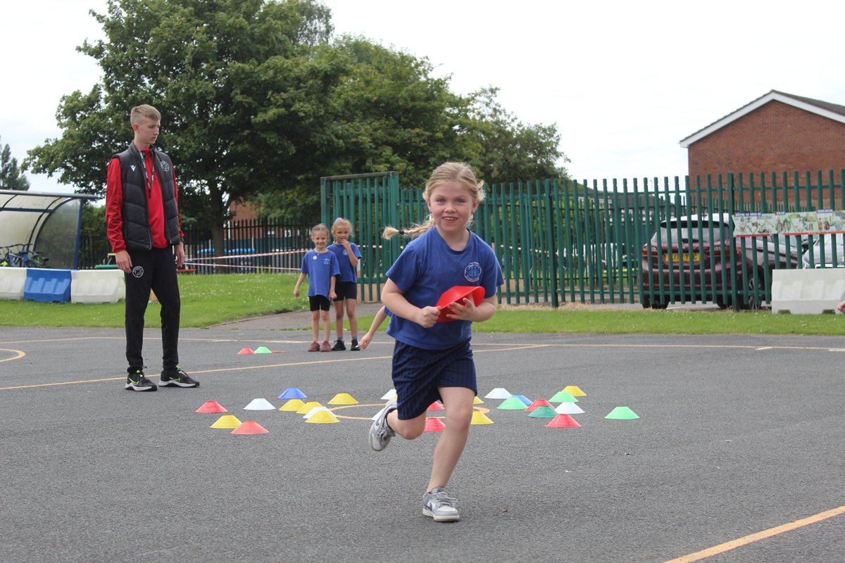 Walsall FC Foundation (@wfcfoundation_) on Twitter photo đ« Earlier this week we ran a #JoyofmovingUK Festival at Lodge Farm Primary School!
Students took part in a large range of fun activities that promote an active lifestyle!
@JoyofmovingUK | <a href="/FerreroUK/">Ferrero UK & Ireland</a> đ« Earlier this week we ran a #JoyofmovingUK Festival at Lodge Farm Primary School!
Students took part in a large range of fun activities that promote an active lifestyle!
@JoyofmovingUK | <a href="/FerreroUK/">Ferrero UK & Ireland</a>