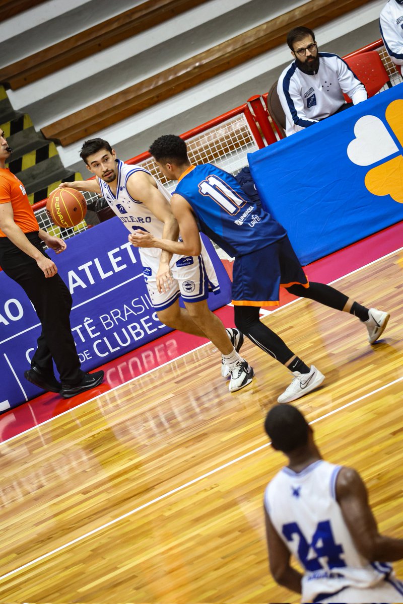 crzbasquete's tweet image. Intervalo de jogo! 📸

O Cruzeiro Basquete vence o Unifacisa até o momento por 63 a 16! 💪🔵

LDB @NBB 2024

Grande atuação do Cabuloso! 🌟

#Cruzeiro 
#ldb