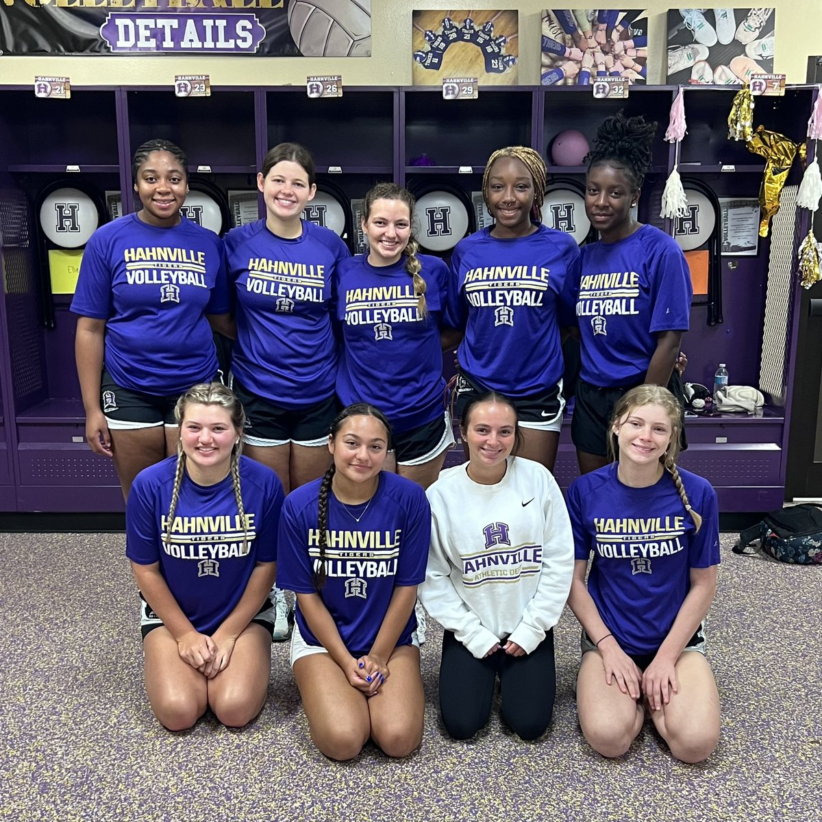 HahnvilleVB's tweet photo. H L Bourgeois Team Camp Day 2! 🏐🐅 #letsGEAUX #dothehardwork https://t.co/TK7rHtRB70