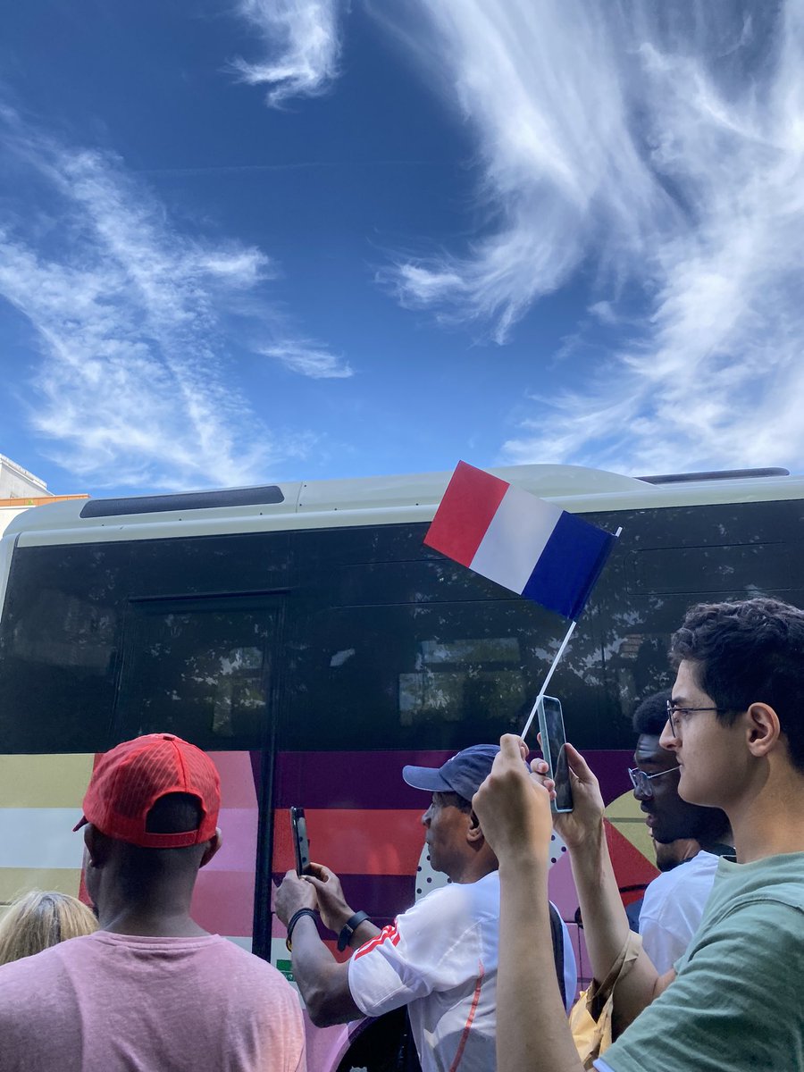 Jacso_asso's tweet photo. Passage de la Flamme olympique Paris 2024 à Creil 🔥

Un moment inoubliable de cohésion nationale, célébrant les valeurs du sport. https://t.co/1O9pGVN53d