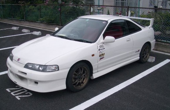 yuji0515's tweet photo. 先週、車熱が上がったが、さっそく下がり始めたので、自分の車歴を整理してみます。
１，インテR（最初で最後の新車で購入）
２，BEAT（オープンにハマる）
３，デルソル（まだまだオープンにハマる）
４，マスタング（アメ車にハマる）
５，CR-Z（今ココ）
車熱を継続せねば・・・ https://t.co/TTdsA9Wi0g