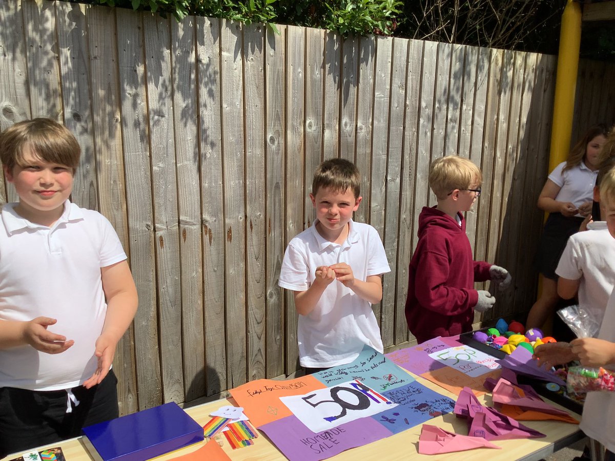 Dani Appleford (@dapplefordsaca) on Twitter photo Year 4 have had a super exciting week wrapping up their young leaders award. They have worked so hard creating homemade goodies to sell. They raised a total of Ā£127 for Secret Worldās Wildlife Rescue! Great work year 4! <a href="/StAnnes_EHS/">Emma Hardy Smith @ St.Anneās</a> <a href="/ABYyouthtrust/">Archbishops' Young Leaders Award</a> Year 4 have had a super exciting week wrapping up their young leaders award. They have worked so hard creating homemade goodies to sell. They raised a total of Ā£127 for Secret Worldās Wildlife Rescue! Great work year 4! <a href="/StAnnes_EHS/">Emma Hardy Smith @ St.Anneās</a> <a href="/ABYyouthtrust/">Archbishops' Young Leaders Award</a>