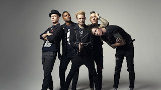 RobyCarvi's tweet photo. SUM 41IL LORO ULTIMO TOUR DI SEMPRE ARRIVA IN ITAL... https://t.co/VuojhUqlcb https://t.co/a0DuLm2FG0