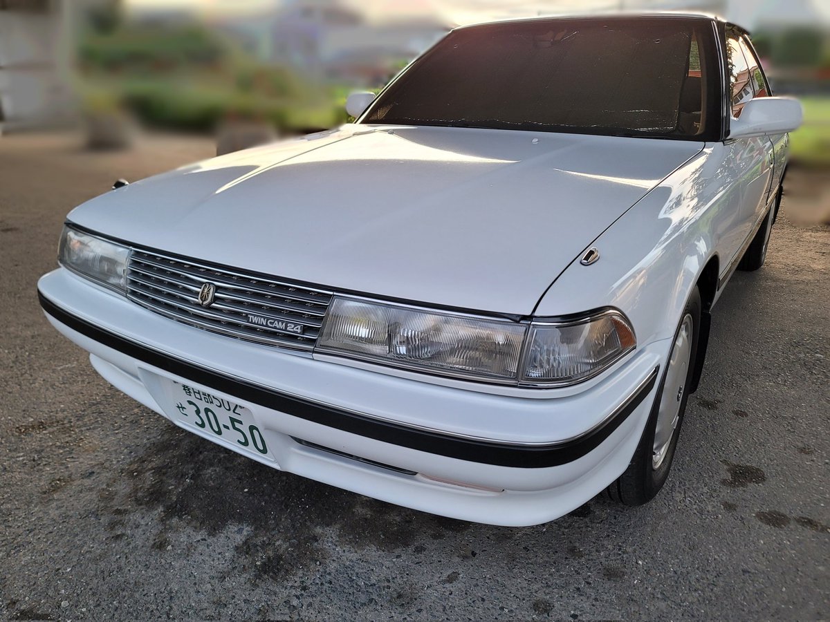 nohohon_81's tweet photo. 81はしばらく不動車です

デフ割れました

段差でデフ下部を打ち、衝撃で側面が割れました
オイルは全てぶちまけました

ブローはしてなさそうなのでケースが手に入ればいいのですが、単体では入手できなさそうのでASSY交換になりそうです

譲ってくだ���る方いらっしゃいますか😰
GX81 ツインカムです https://t.co/stn4iZn5pa