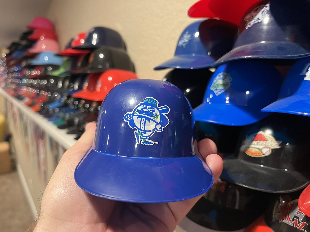 Count2Baseball's tweet photo. It’s always good news when a box with the @SportsBallLLC logo shows up in the mail! Thanks to @Meljkim for sending this amazing Big Lex @GoLexLegends helmet! https://t.co/deKDgUXrbD