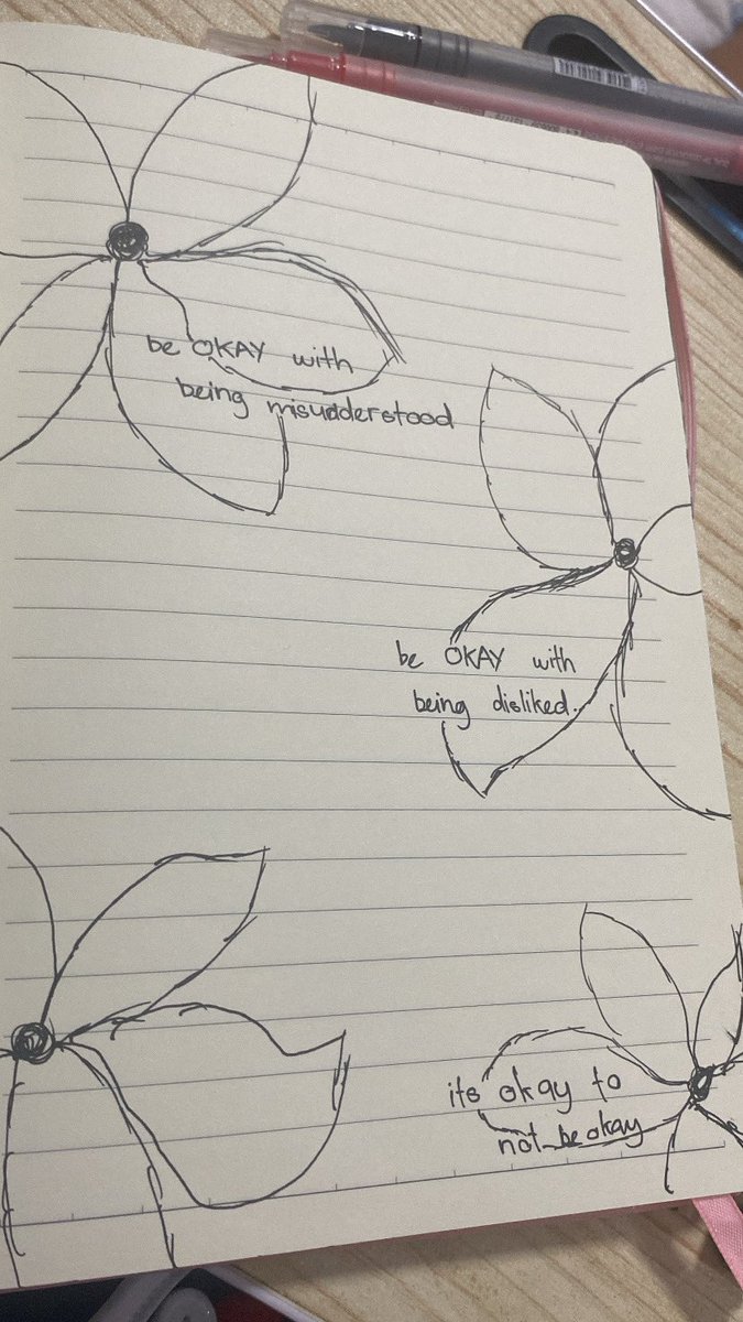 chi 𐙚 tweet media