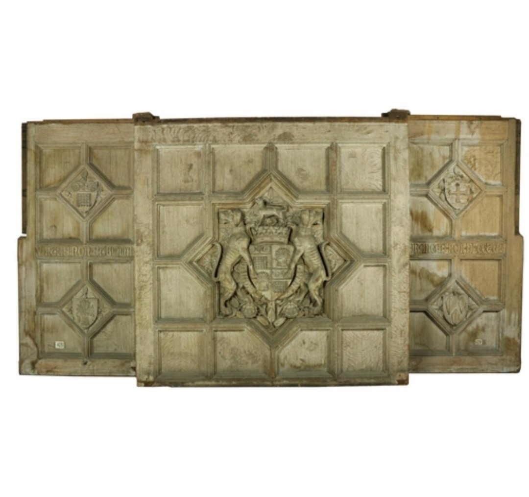 Pugin_awn's tweet photo. #Breakfront, designed by #AWNPugin.
193 x 367 cm
Provenance: #FonthillAbbey, Wiltshire, UK. ✨#Auction The Chatsworth Autumn Fine Art Sale. 30th Septiembre 2020, Lot 1202.
@thevicsoc
@VictorianWeb
@TheHeraldrySoc
@heraldique_fr
#pugin #augustuspugin #art #design #gothicrevival https://t.co/2lloaHXsLB