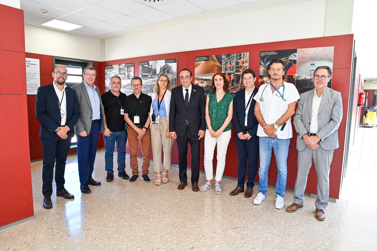 Avui he acompanyat MHP <a href="/joseprull/">Josep Rull i Andreu</a> al centre penitenciari Lledoners. Una visita carregada de simbolisme i emotivitat. No podem normalitzar el fet d’haver tingut presos polítics en un país europeu en ple s.XXI. Gràcies president x ajudar-nos a visibilitzar la realitat penitenciària