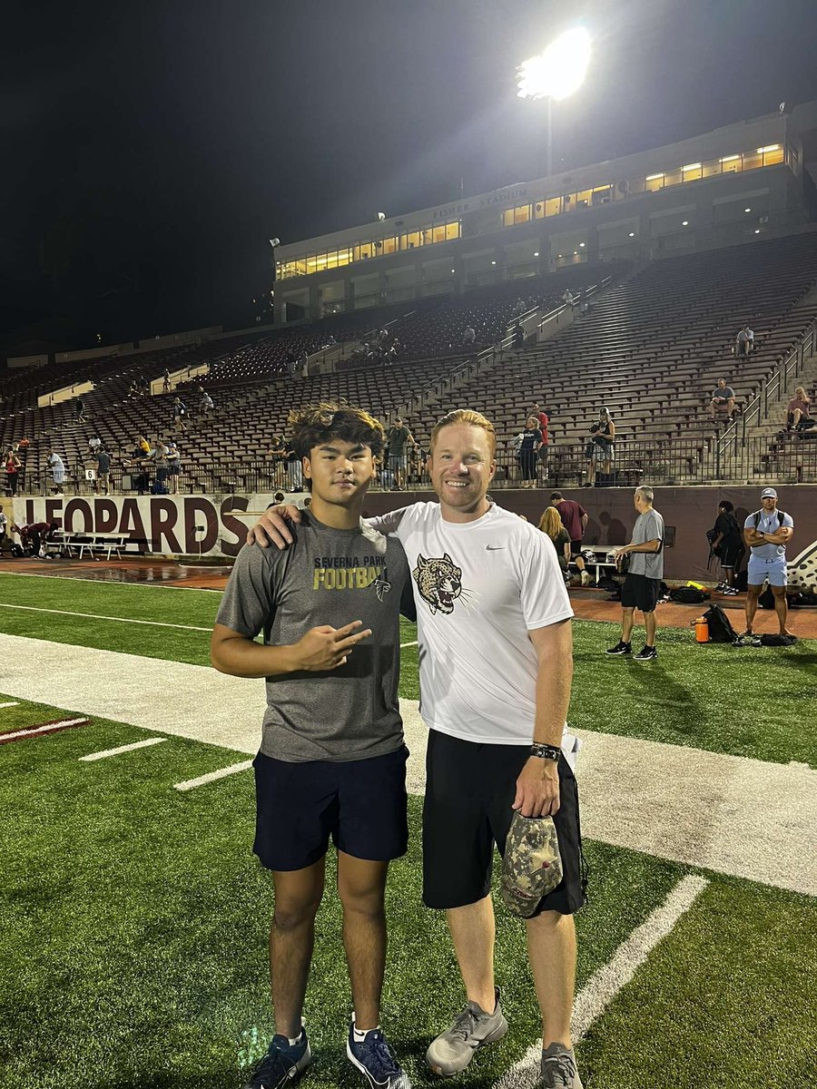 VinceNguyen07's tweet photo. I had a great time at the Lafayette football camp yesterday. Thank you, @MCthedc and @CoachTJD, for the invite and hospitality. https://t.co/eiCK2mDEVR