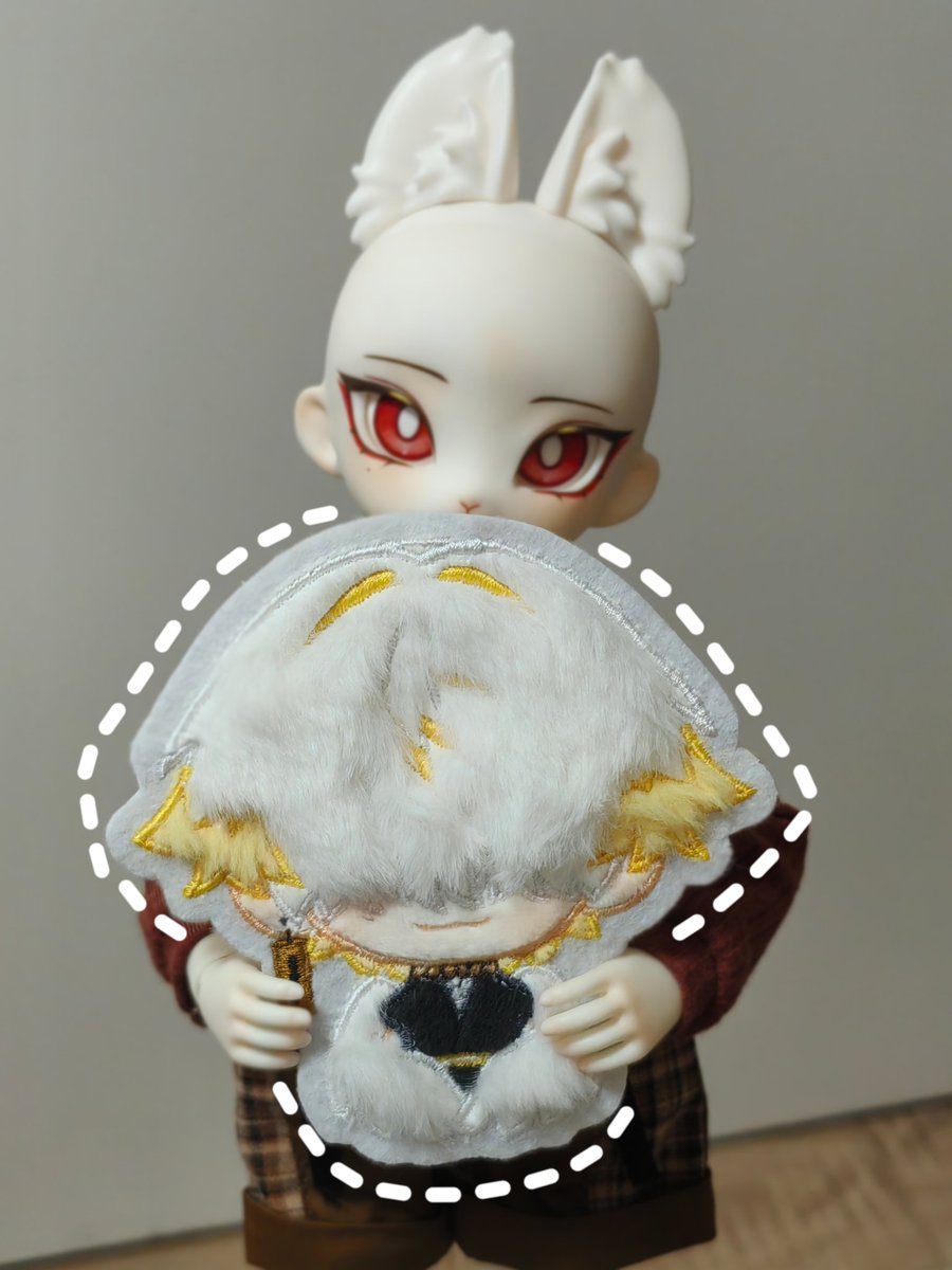 shark_over_here's tweet photo. 请吃毛茸茸的小饼干＞ω＜ヽ~☆love
（是朋友送的礼物🎁） https://t.co/bg5BayWyrL