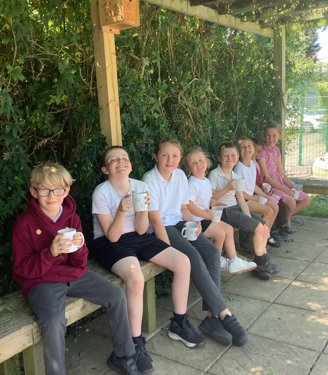 RFewStAnnes's tweet photo. Congratulations to this weeks #HotChocFri children - our final one of the academic year💫☕️ 💫@StAnnes_EHS @BPooleStAnnes @HTelfordStAnnes @GWilliamsSACA @DJWhiteStAnne1 @FHuntStAnnes @DApplefordSACA @LBrawnStAnnes @IPStAnnes @AWebbStAnnes Have a lovely weekend :)) ✨ https://t.co/ovBvpE4yIA