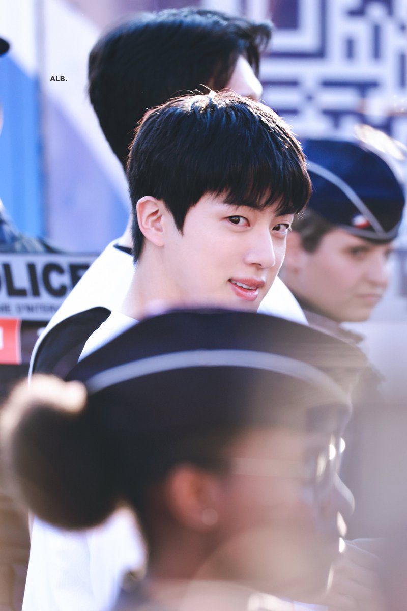 ALittleBraver92's tweet photo. 240714

#방탄소년단진 #김석진 #석진 #진 #BTSJIN #JIN https://t.co/VlzuI8JWyY