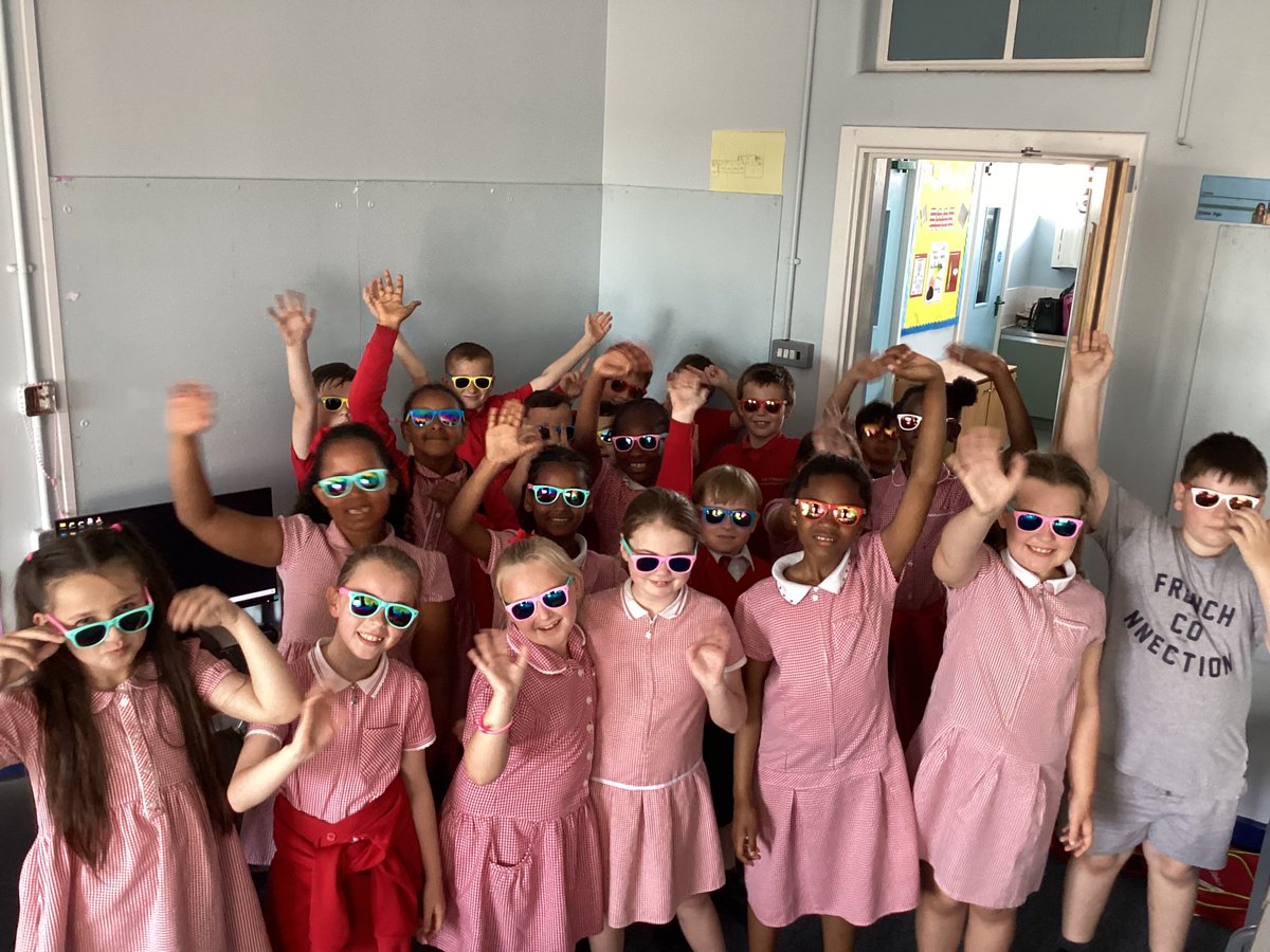 St Finbar's Year 2 Poppy Class tweet media