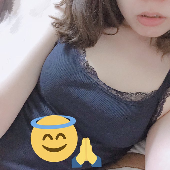 このシャツ普通に透けてるけど、固定ポストはそれどころじゃない早く見ないと消すよ
