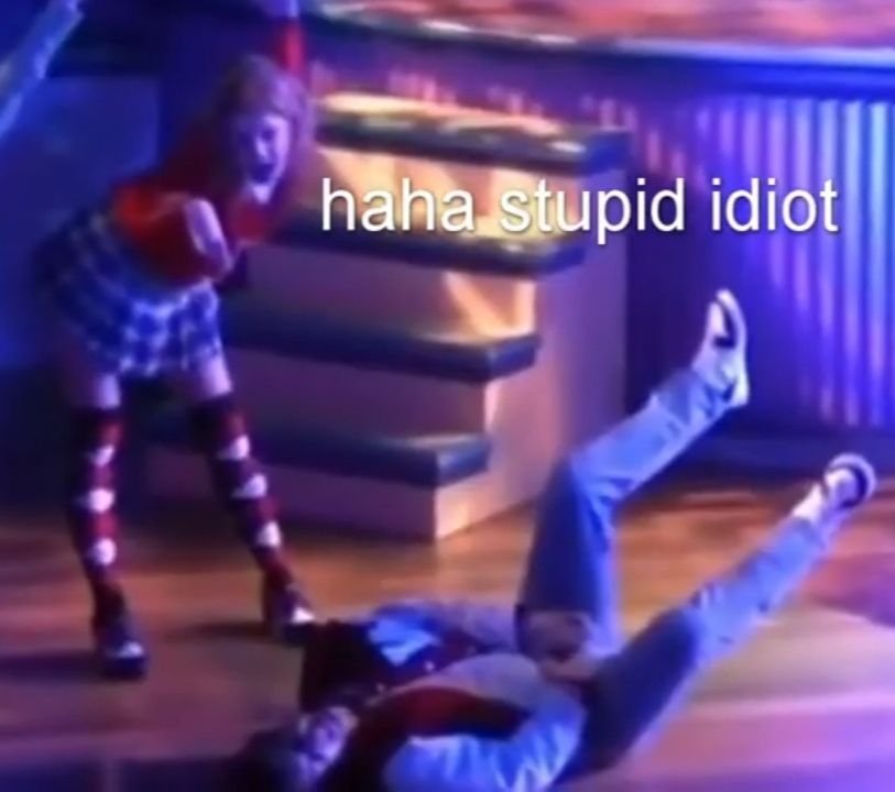 Kitten with Lipton tweet media