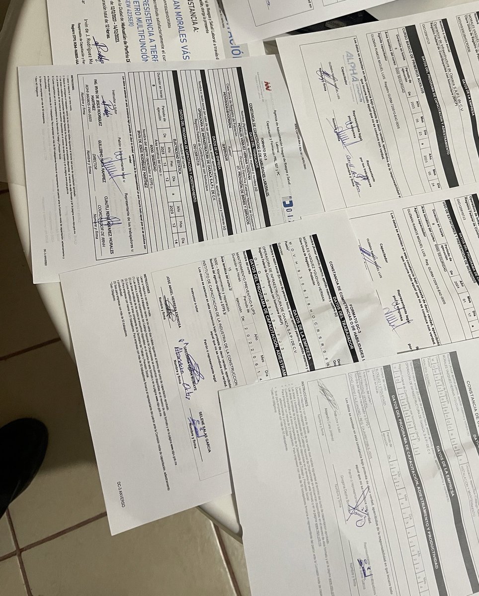 yovanmorales's tweet photo. DS3 del año 🤭 https://t.co/9G6OpBZlzH
