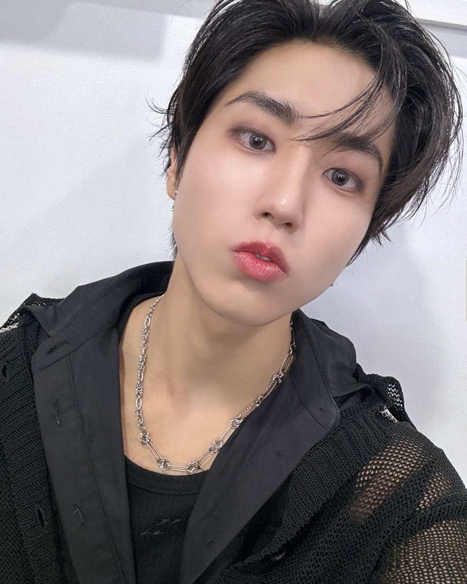 hansoftbot's tweet photo. han jisung instagram update! https://t.co/CMG5KQXzi9