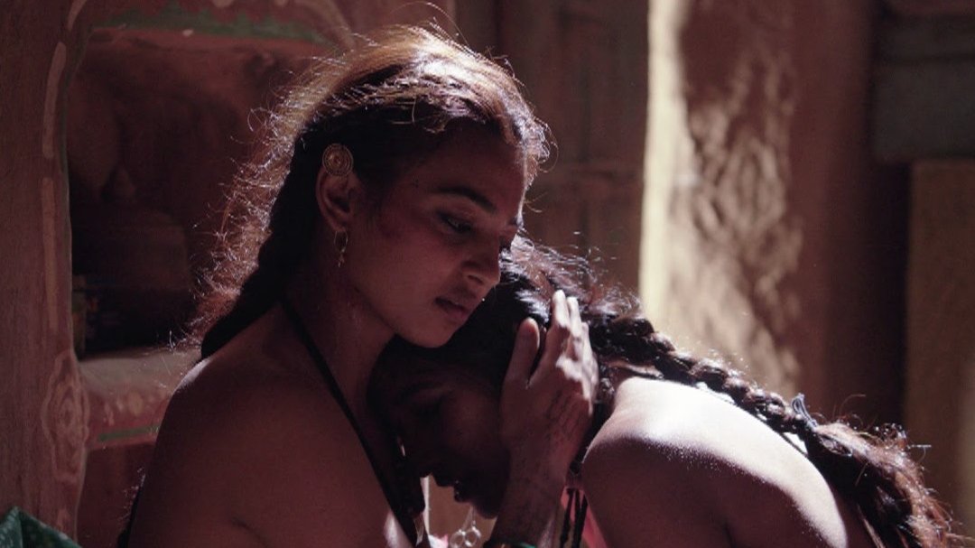 YoursNGK11's tweet photo. Parched (2015) https://t.co/CnVpl9v8AN