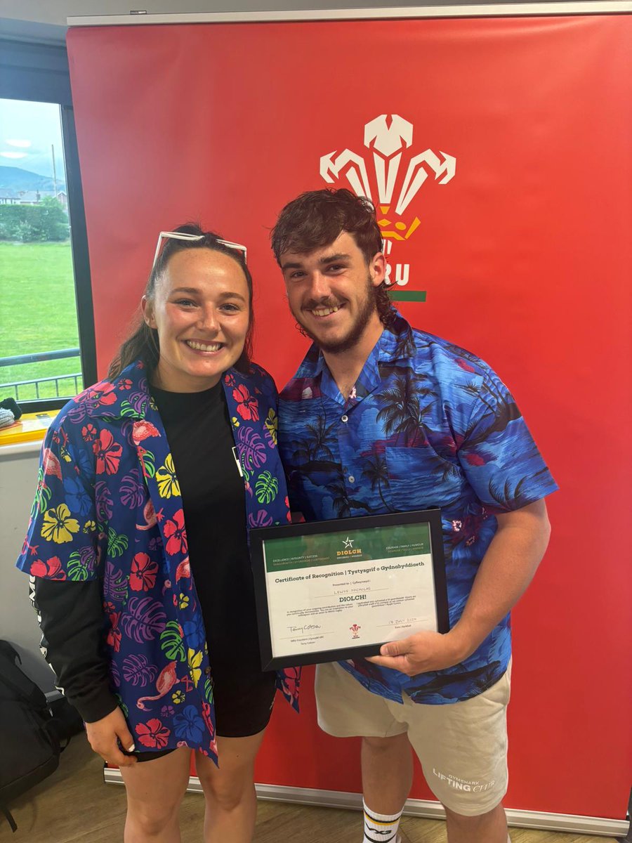 WRU Community - Wrth galon y genedl tweet media