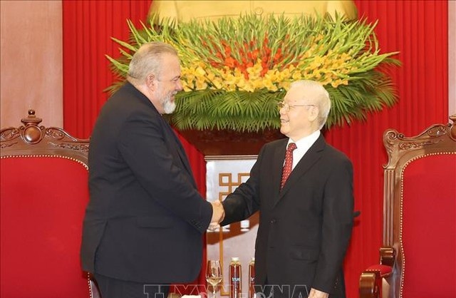MMarreroCruz's tweet photo. Lamentamos profundamente el fallecimiento de Nguyen Phu Trong, secretario general del Partido Comunista de #Vietnam. Trasladamos nuestras más sentidas condolencias a sus familiares y a su querido pueblo. https://t.co/lzrYyZV9d7