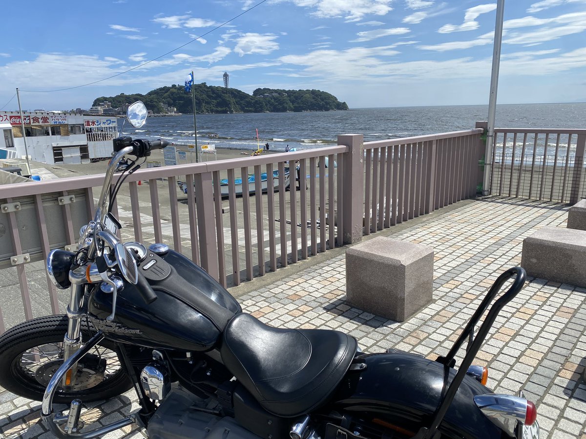 FalPond's tweet photo. #バイク好きと繋がりたい   #江ノ島 

最近忙しかったけど無理やり有給取って良かった。
油断して肩が日焼けで真っ赤になったけど悔いはない。 https://t.co/JIx4nuDg8a