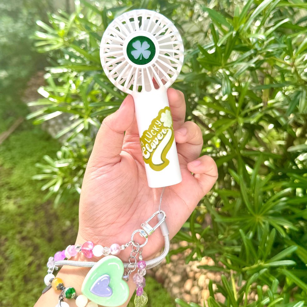 gomawoahph's tweet image. ⊹ ࣪ ˖₊˚⊹⋆ so sweet like nectar ♪

get these tbz lyric stickers at #TheBScribblesSociety

pre-order for pick-up
🌤️ 07/15 - 07/22
🗓️ 08/04 @ mabuhay tea house
🛒bit.ly/3y57sUv

for non-attendees who want to order, send us a dm ♡