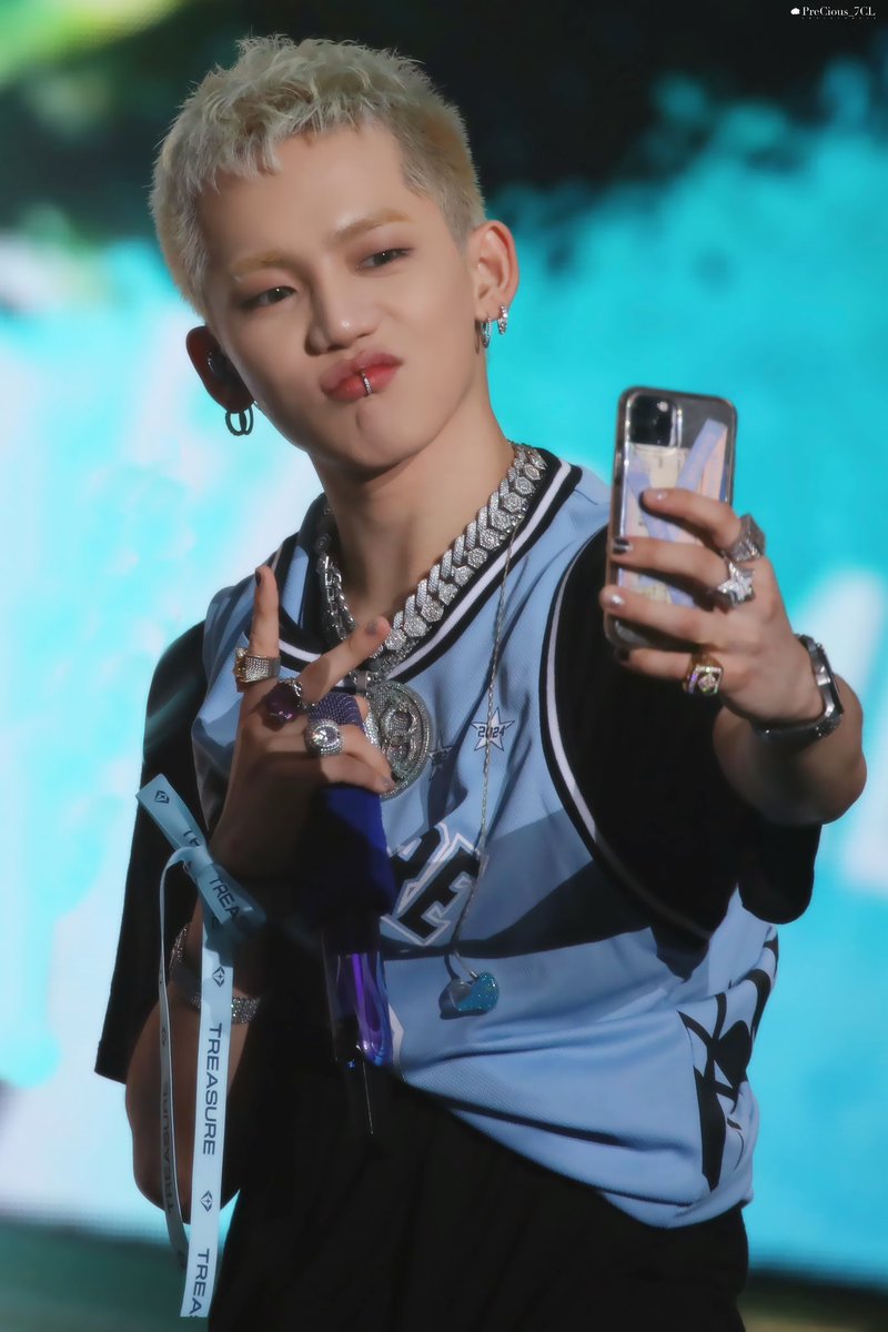 ♡ tweet media