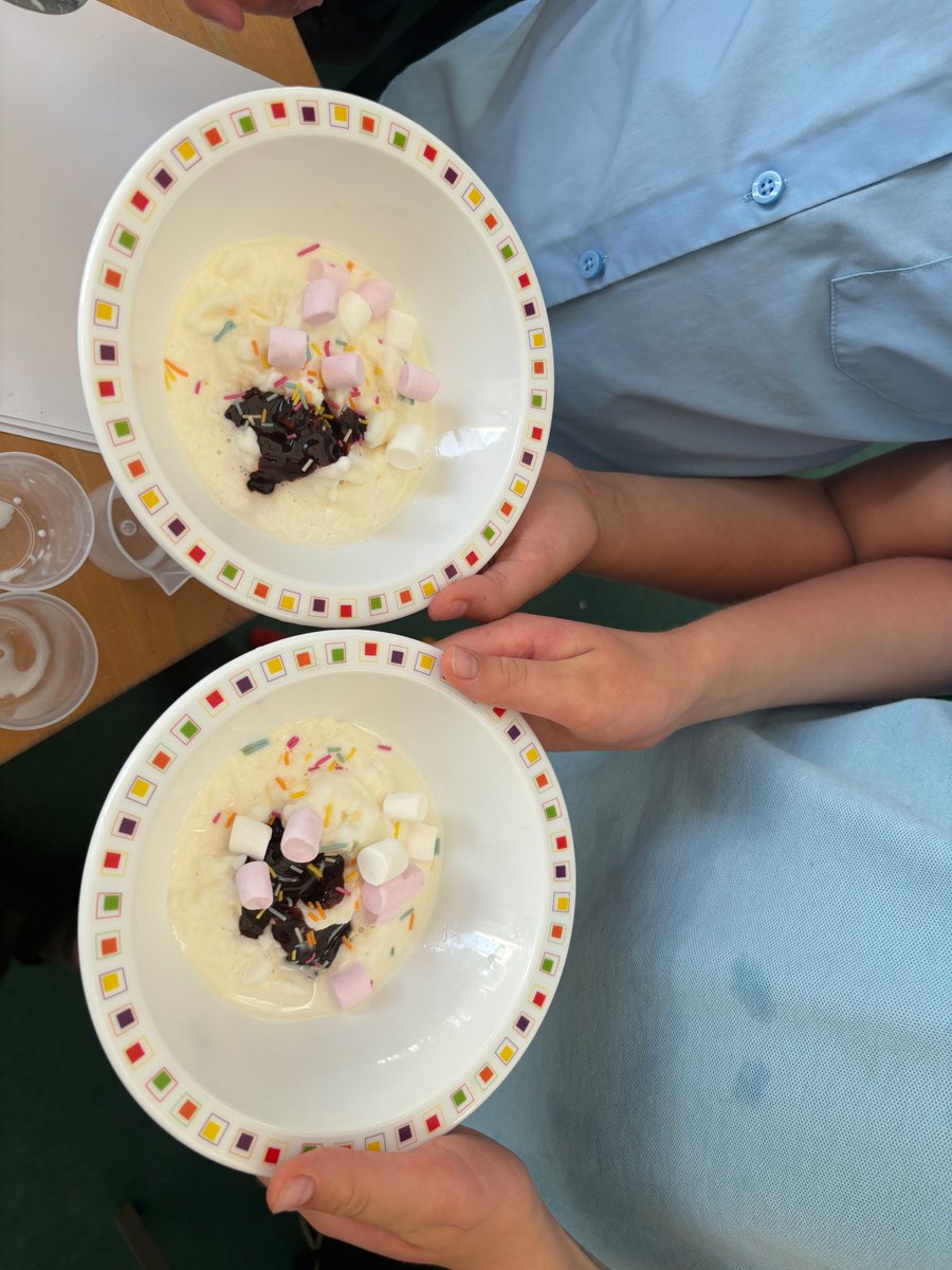 Whitchurch1's tweet photo. In their final science lesson Y5 made ice cream. Lowering the freezing point of ice to help turn milk into ice cream. π¦ #wpsscience #icecream https://t.co/0AUM9CUAf0