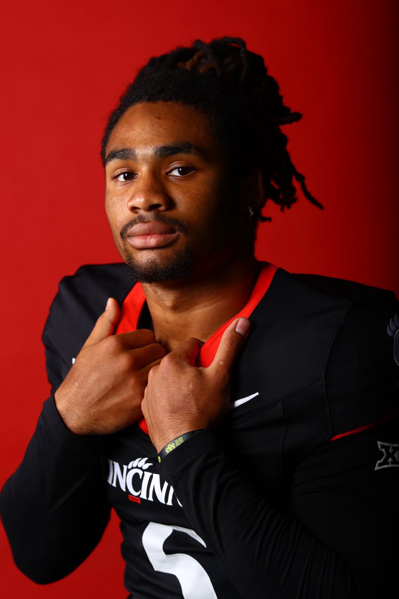 Maj Jones tweet media