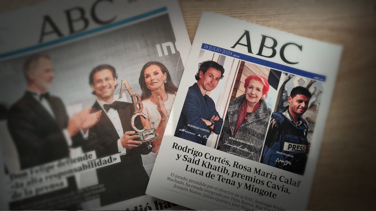 rodrigocortes's tweet photo. Dos consejos: 1. Si vas a ser portada de @abc_es, asegúrate de que sea por algo alegre. 2. Si un amigo te escribe algo bonito en el minidiario de la cena de los #Cavia, intenta que te lo diga antes, para tener preparada la reacción.

Gracias, Juan. (Emoticono de corazón). https://t.co/ztx2KzkX1o