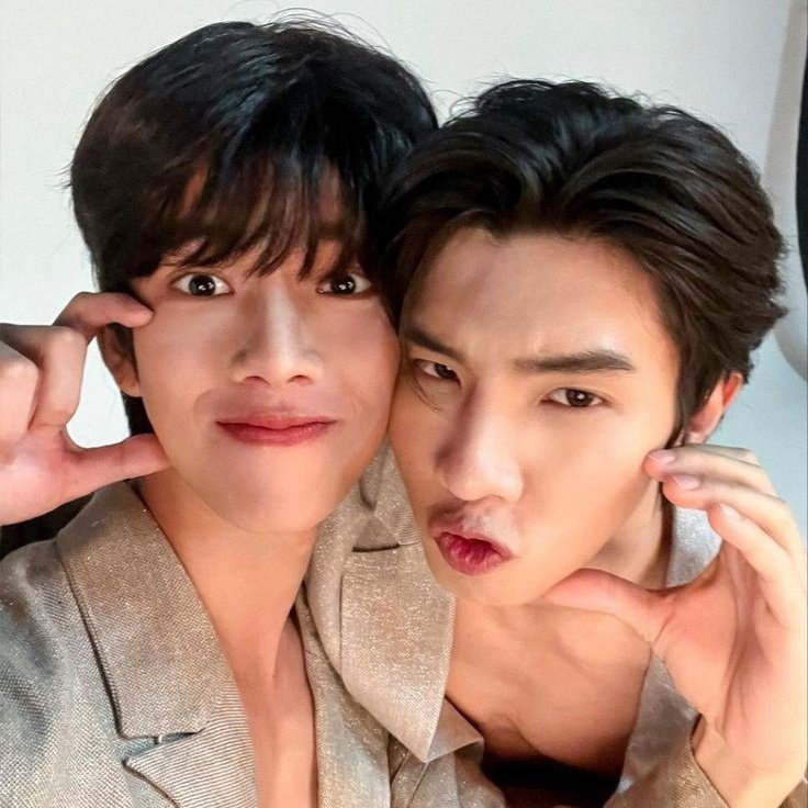 hubboyslove's tweet photo. 🚨 Após atuarem em 3 BLs juntos, o shipp #LongFrank anunciou que estão se separando e não trabalharão mais em novos projetos.

Os dois estrelaram ‘Love Syndrome’, ‘Crazy Handsome Rich’ e ‘OMG! Vampire’. https://t.co/x8HuScanLj