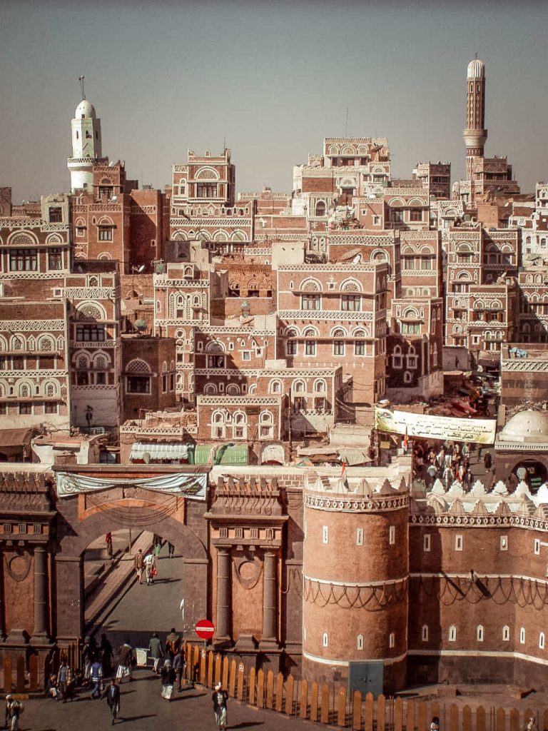 الناقد السـ.ـام tweet media