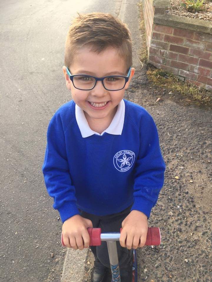 Tixie_x's tweet photo. Watching you grow is my most favourite and most heartbreaking journey. Last day of primary complete! Thank you @Astley_Primary for making our primary school experience an amazing one!! 💙 https://t.co/Mi95ADC1bW