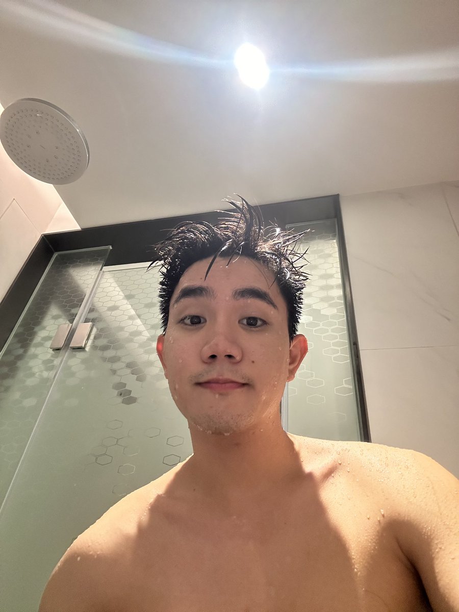 jmp_wme's tweet photo. brb ligo lang https://t.co/SsBIFXuuE1