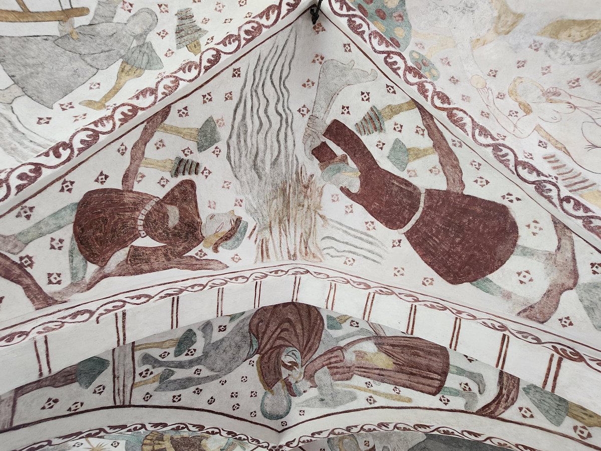 ThomasSmaberg's tweet photo. Continuing my posting of 15th c wallpaintings from #Fulltofta church in Skåne. This is Cain slaying Abel and his crops burning. Cast out of Eden, mankind is doomed basically. He kills with a jawbone btw. https://t.co/QvtDkq8oRY