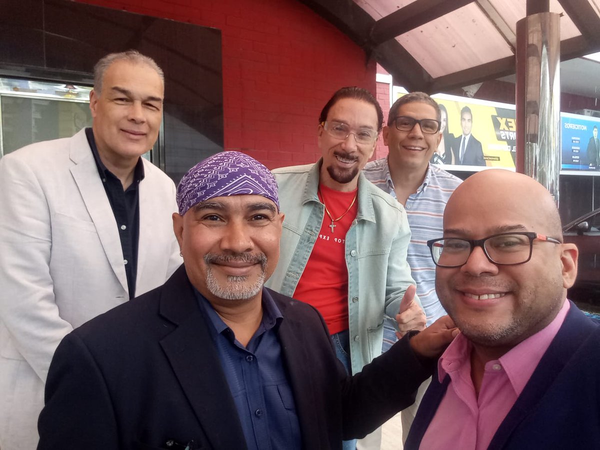 Saliendo de <a href="/KWCONTINENTE/">KW Continente</a>  con Julio Miller, <a href="/Abdelfuentesc/">Abdel Fuentes-Panamá</a> <a href="/RainerTunon/">Rainer Tunon</a>